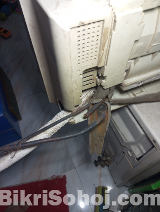 প্যানাসনিক ইনভার্টার ২ টন এসি
